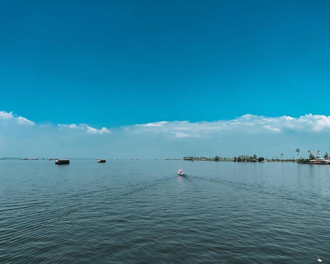 Oceana Hills Residency Hotel Alappuzha Eksteriør billede